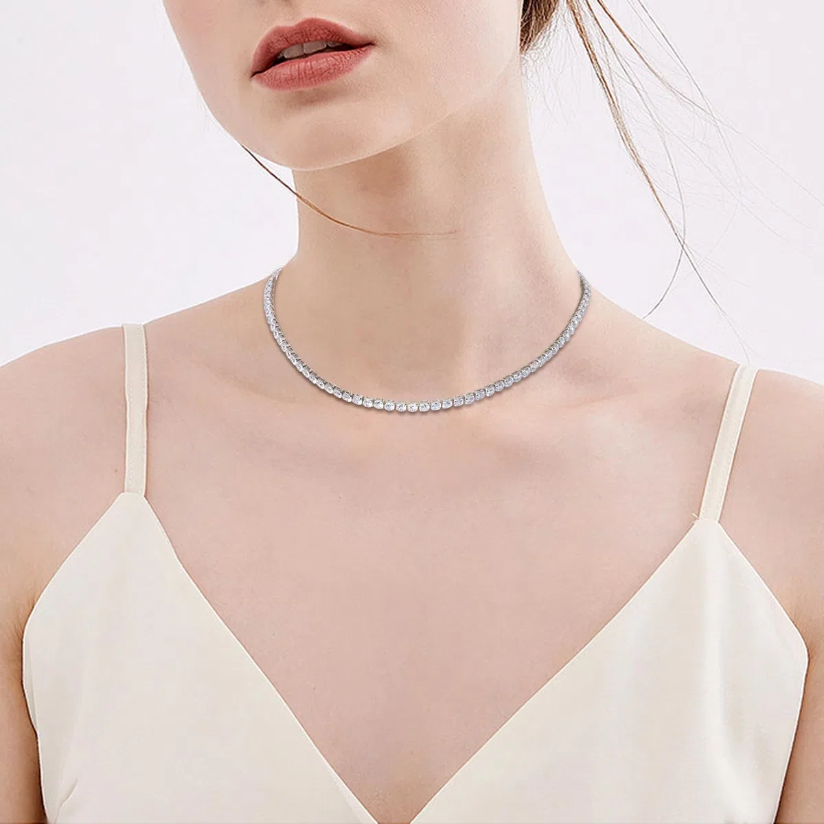 JewelryWe Tennis Halskette Damen Choker Edelstahl Zirkonia Glitzer Halsband verstellbare dünne Tennis Choker Kette Silber Geschenk für Frau Mädchen