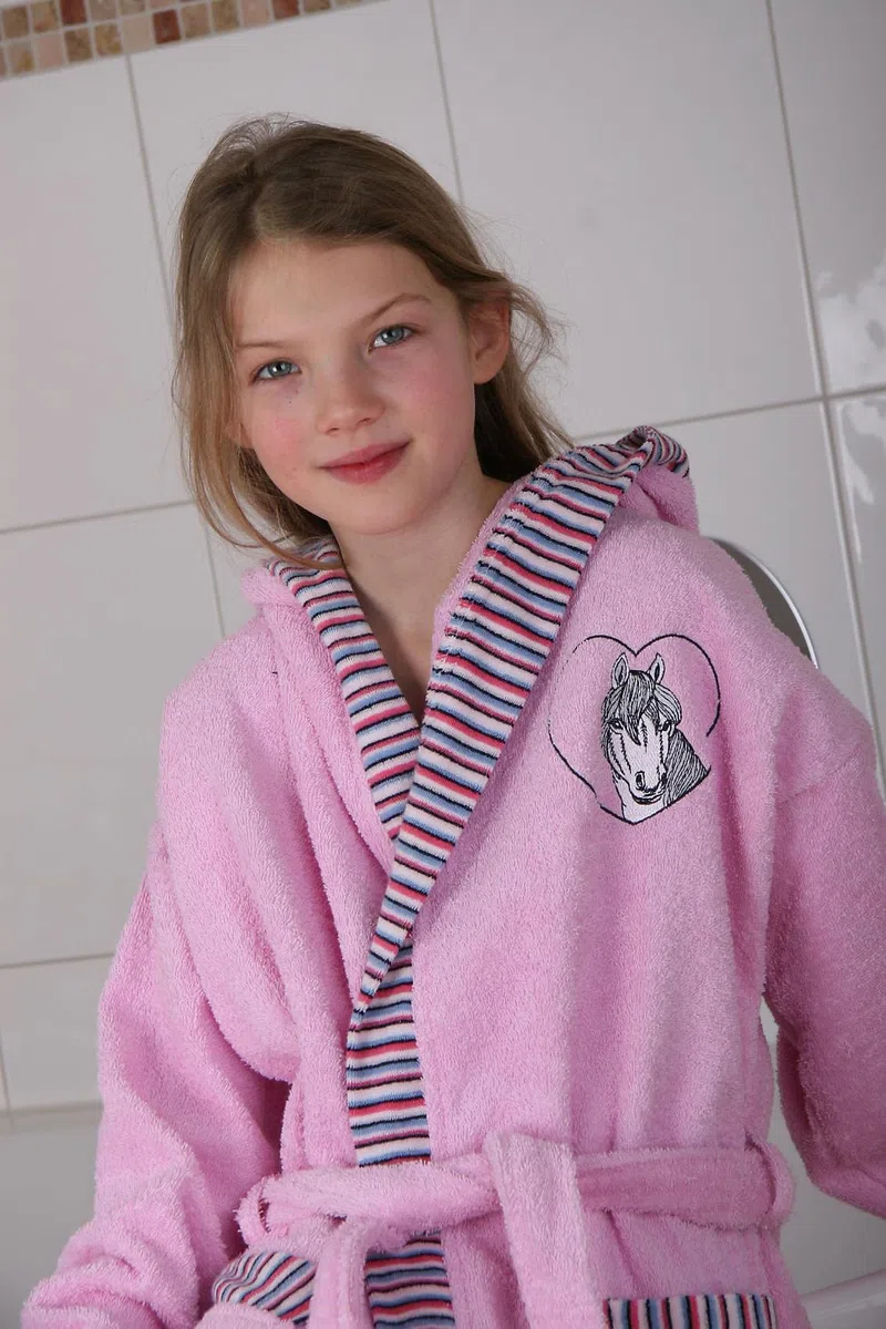 Wörner Südfrottier Bademantel Mädchen Pferd rosa Frottee