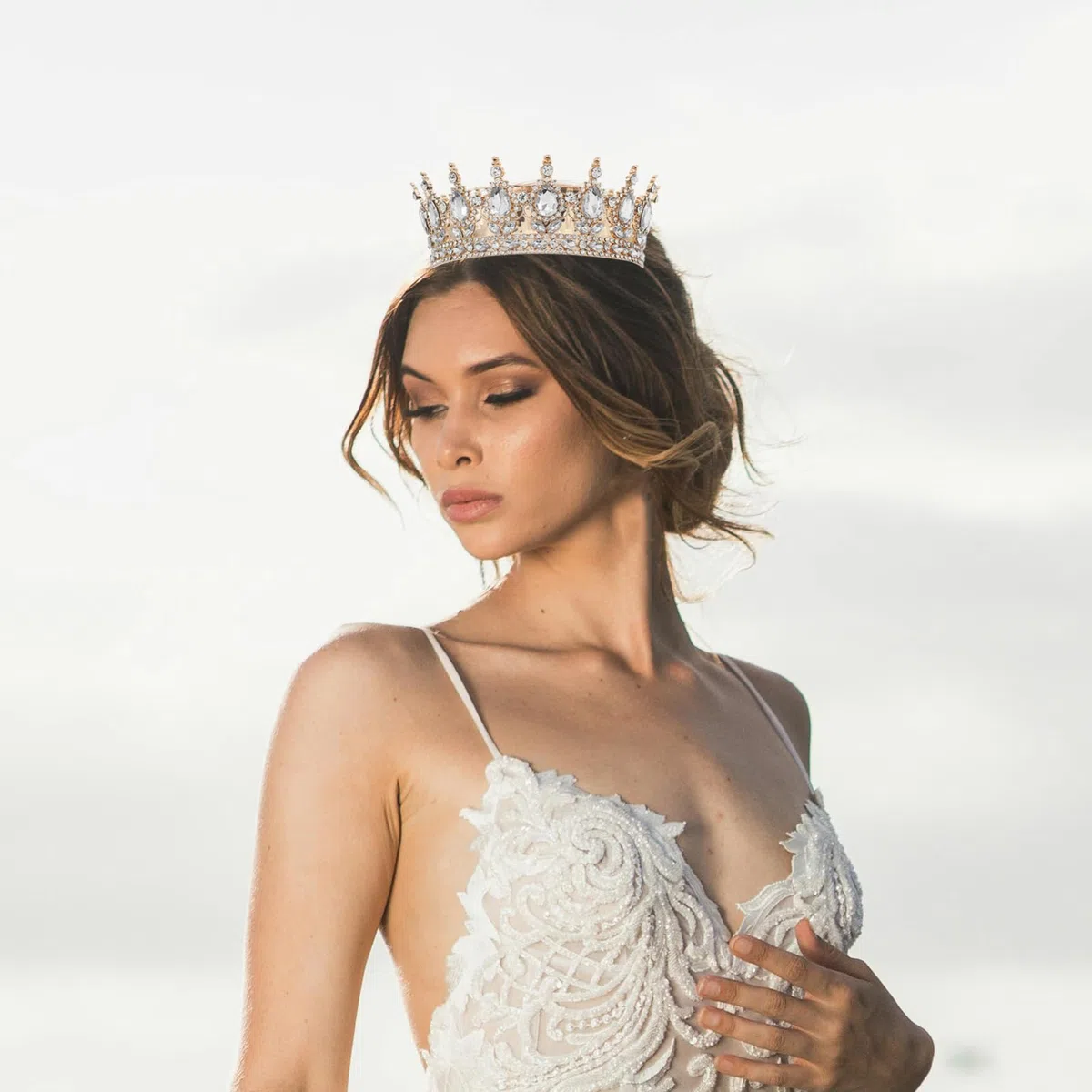 DOITOOL Königinnenkrone Für Frauen Strass-Hochzeitskronen Vintage-Kristall-Prinzessinnen-Tiara Für Single-Abende Abschlussfeiern Geburtstage Kostümpartys Haarschmuck