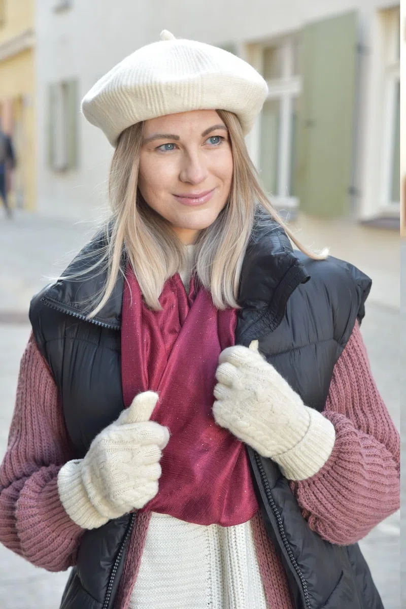 styleBREAKER Damen Strickhandschuhe mit Zopfstrickmuster, warme Winter Fingerhandschuhe, vielseitige Farben 09010051