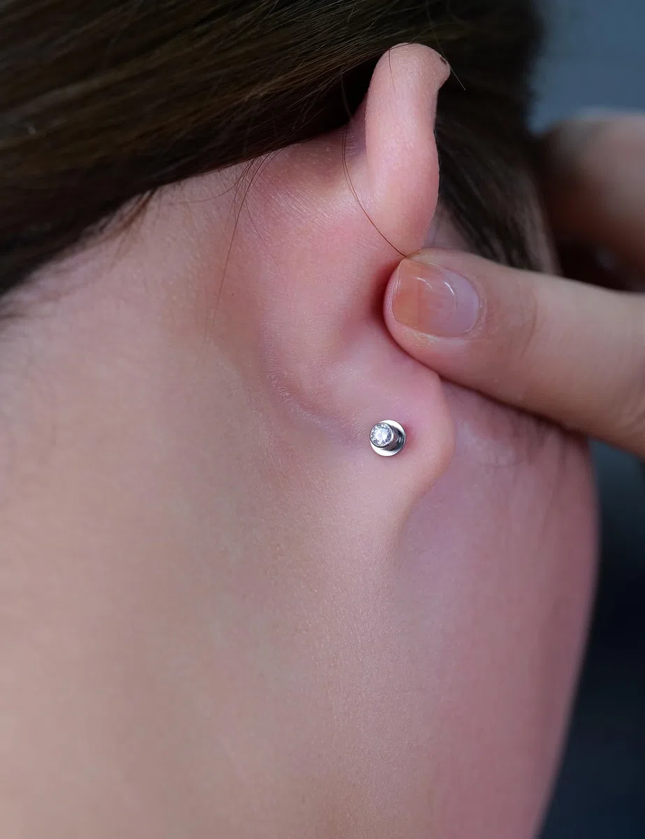 Limerencia Medizinische Titan Ohrringe, G23 Hypoallergen Gesundheitsstecker Ohrstecker mit Schraubverschluss, Nickelfreie Ohrringe für Damen, Mädchen und Kinder