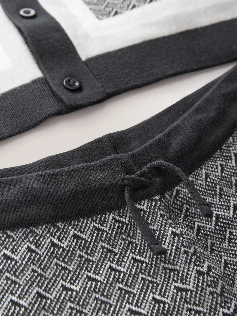 NEXT Jungen Standard Gestricktes Poloshirt und Shorts im Set 98-176