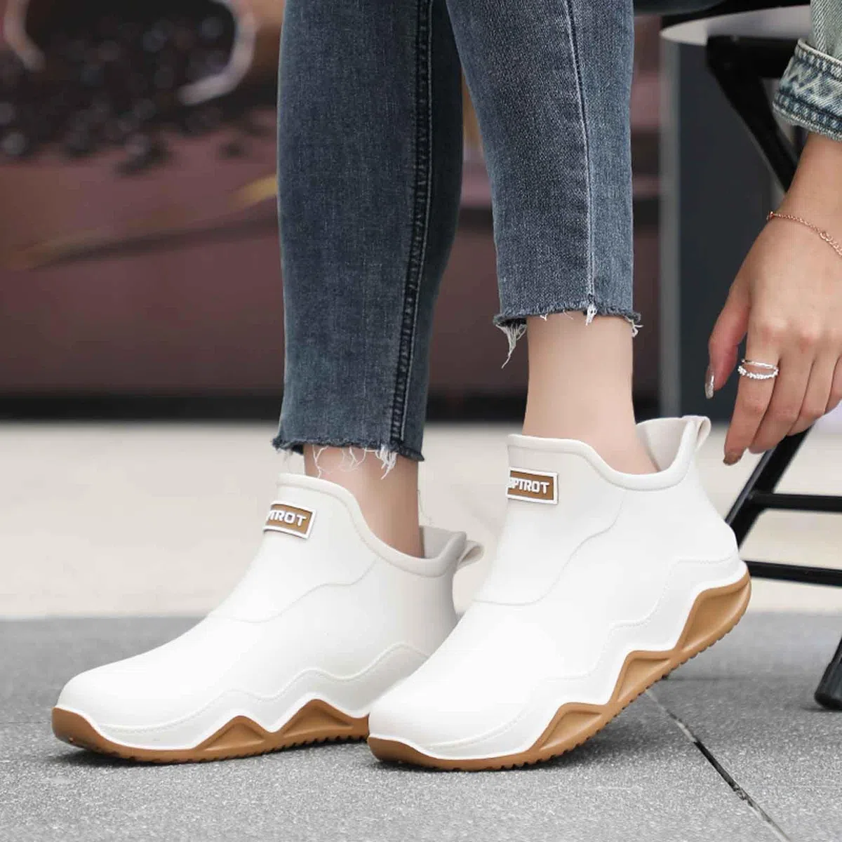 Gummistiefel Damen Rutschfest Bequem Regenstiefel Stiefeletten Outdoor Atmungsaktiv Regenschuhe Gartenschuhe Leicht Wasserdichte Boots Sommer Garten Arbeitsschuhe