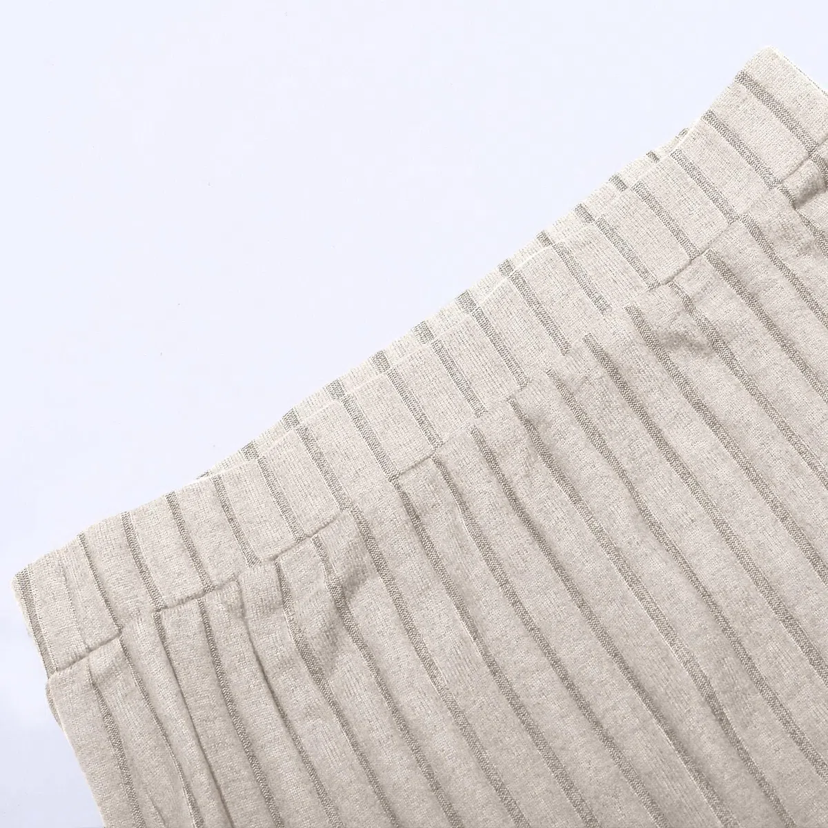 Generisch Figurbetonter Strickmaxirock für Damen mit elastischer Taillenpassform seitlichem Schlitz