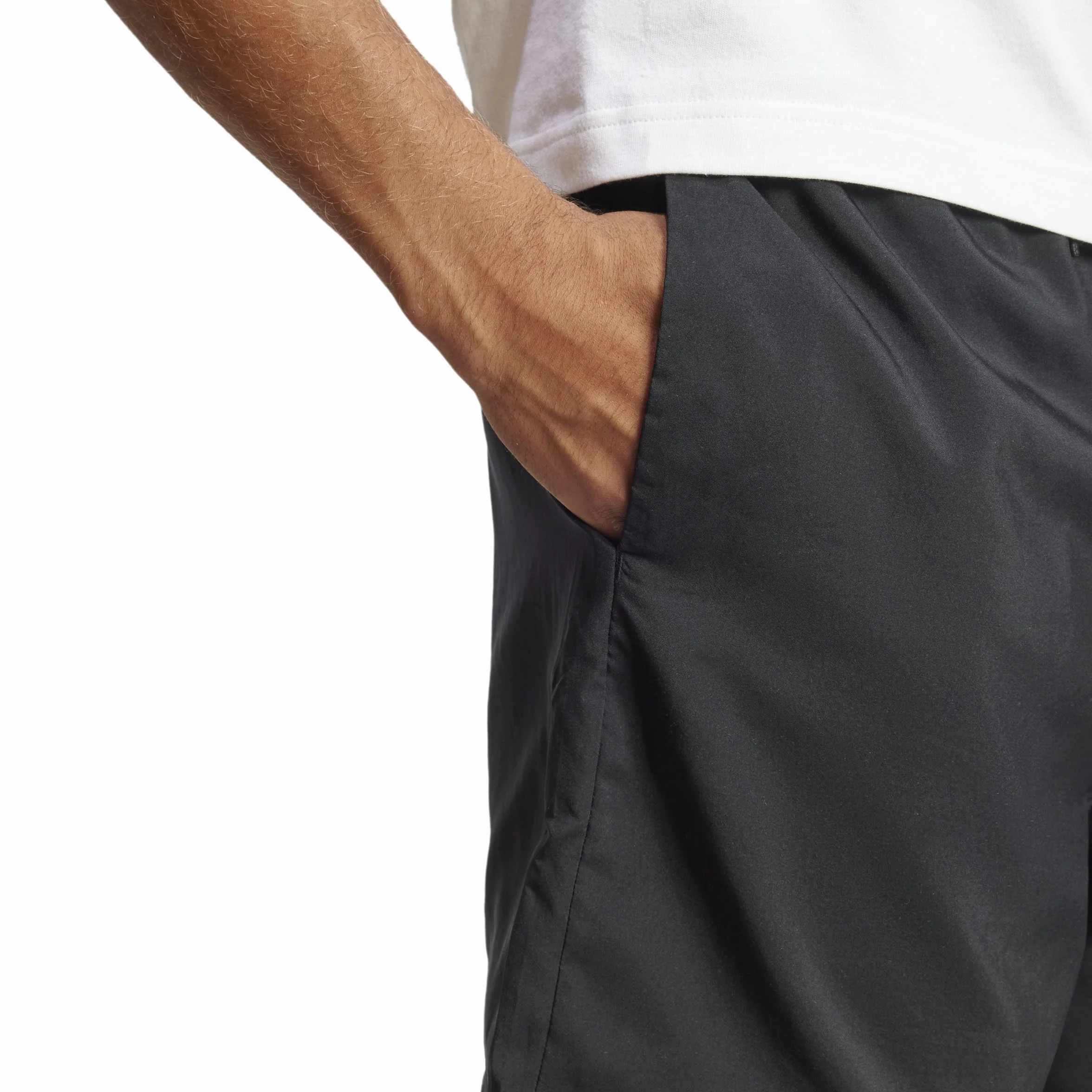 adidas Herren Shorts Essentials Small Logo Chelsea