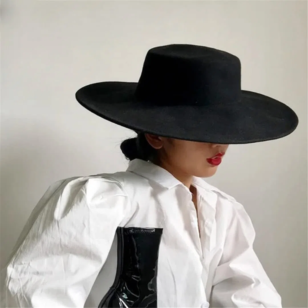Französischer Damenhut, große breite Krempe, 10 cm, Fedora-Hut, Winter, Wolle, Derby, Hochzeit, Jazz, Hut, flache Oberseite aus Filz
