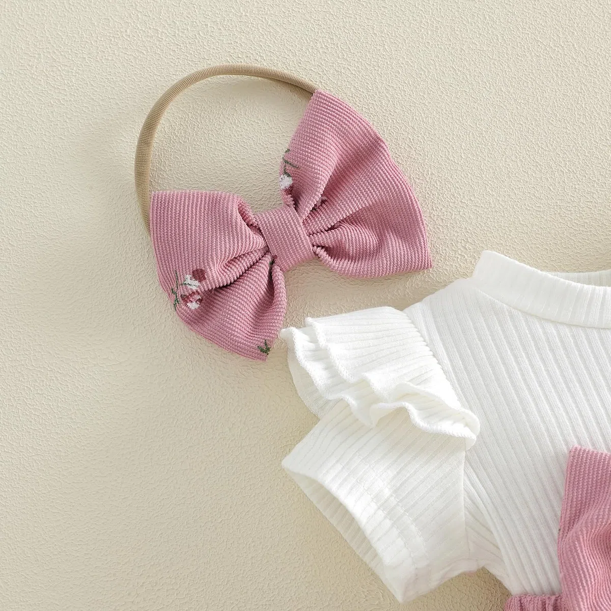 Baby Mädchen Kleidung Blumen Druck Sommer Kleider Rüschen Kurze Ärmel Kleid + Lange Socken + Stirnband Babyset Niedliche Babykleidung