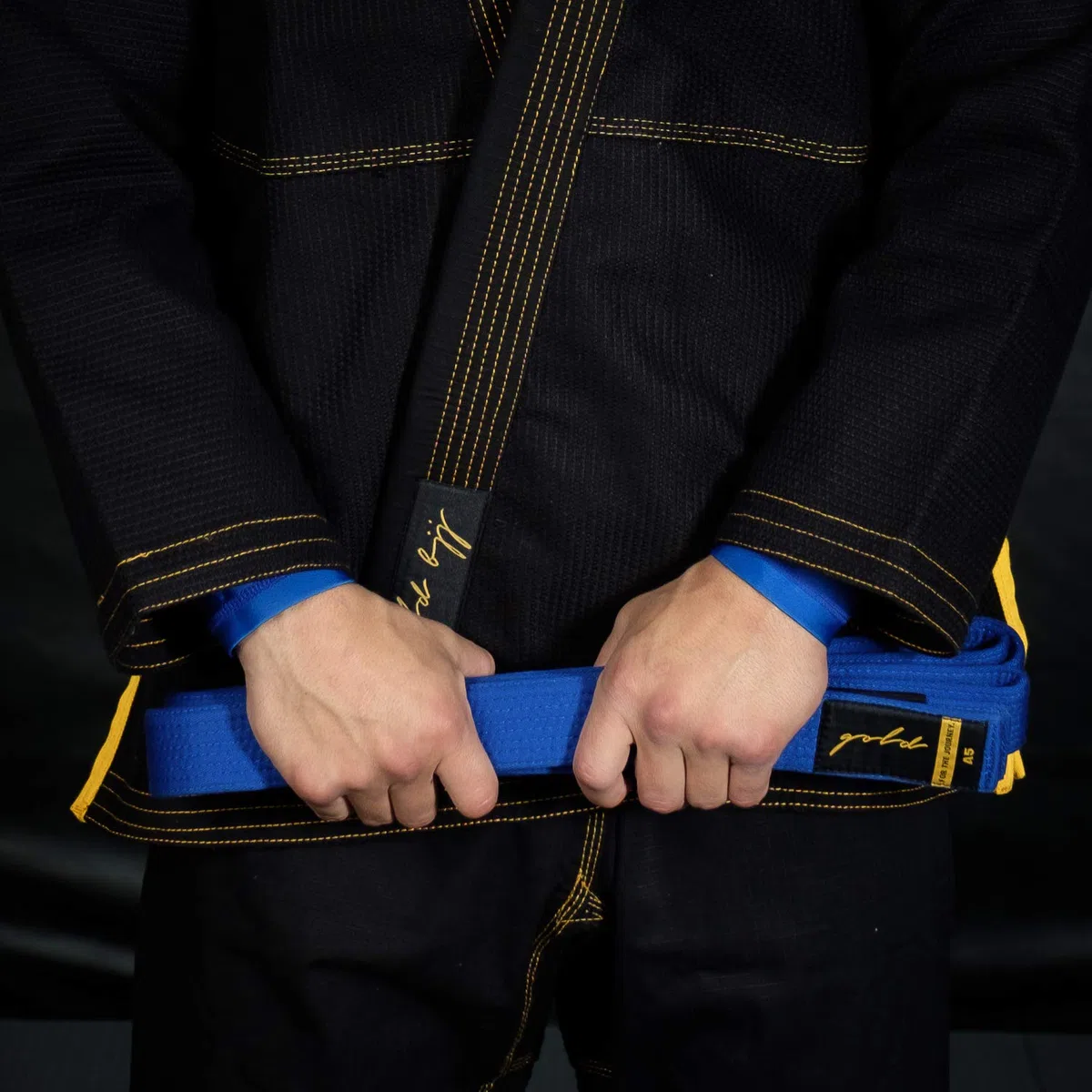 Gold BJJ Jiu Jitsu Gürtel – Premium Gürtel mit Rangleiste für Streifen – IBJJF Wettbewerbszugelassen