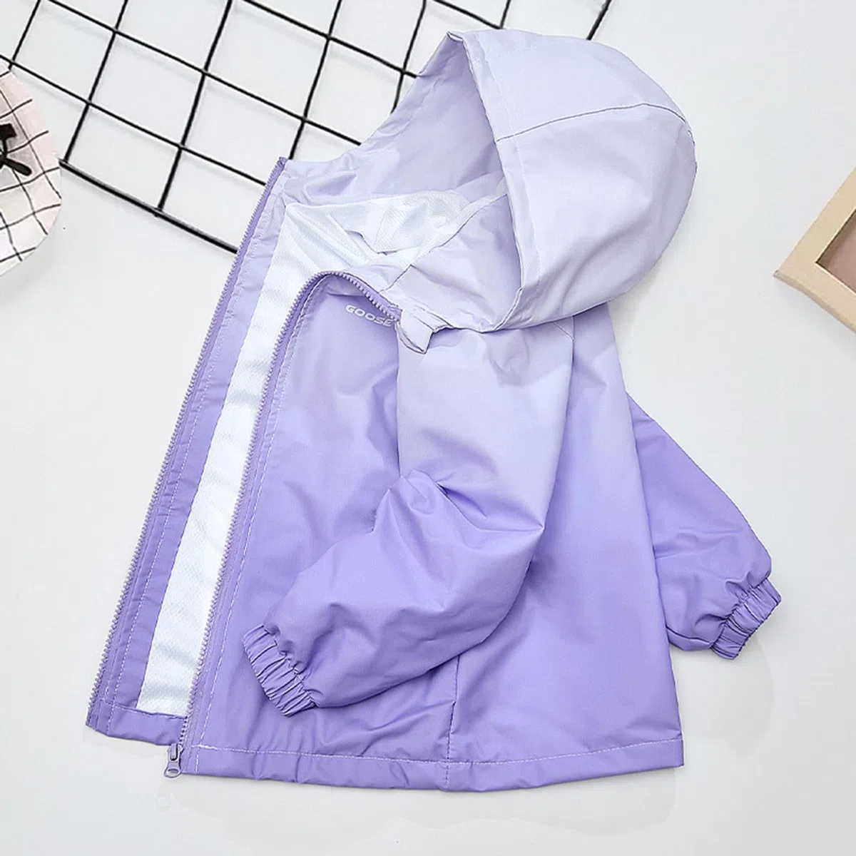 2025 Leichte Regenjacke Mädchen Kapuzenjacke Dünn Sonnenschutz Jacke Jungen mit Regenbogen Reißverschluss Übergangsjacke Softshelljacke Baby Winddichte Wasserdicht Langarm Outdoorjacke 3-15 Jahre