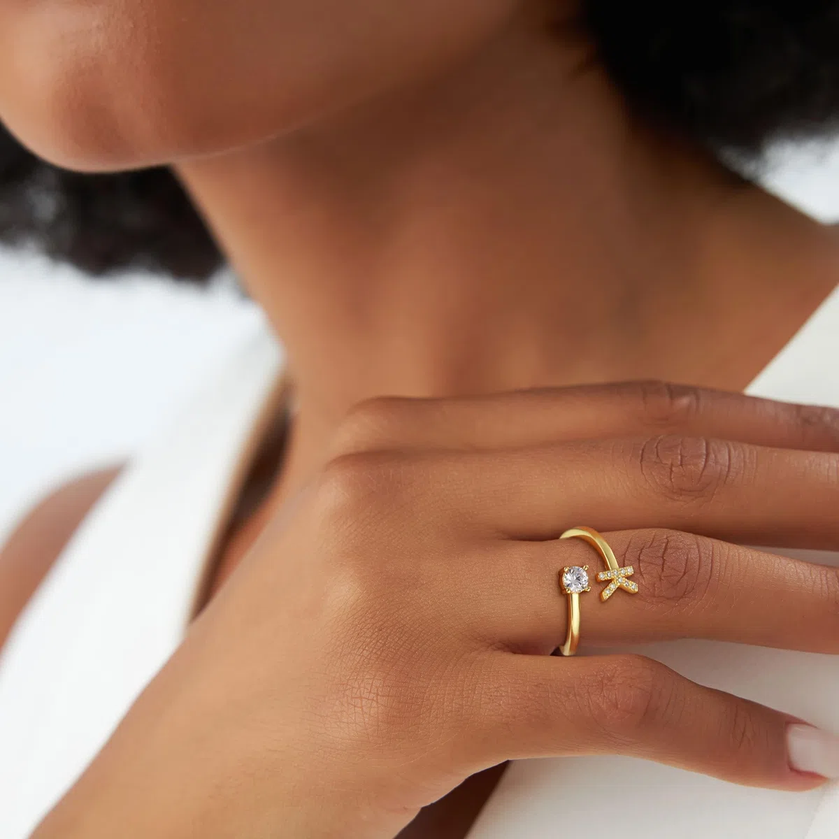 Ring Damen Gold, 14K Gold Vergoldet Ring mit Buchstaben Personalisiert Zirkonia Ringe Wasserfest Ringe Goldschmuck Valentinstag Geschenke für Frauen Freundin Mädchen