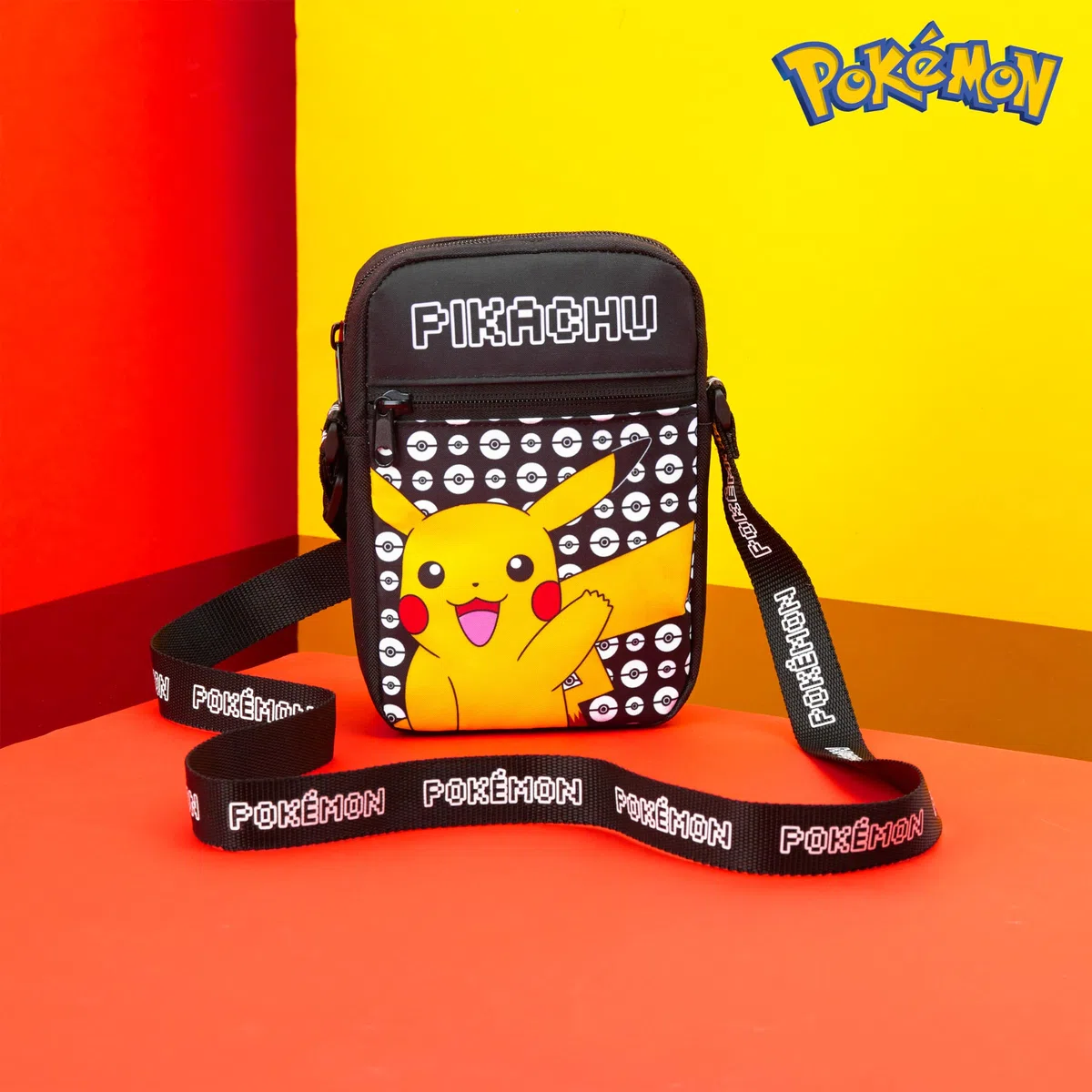 Pokemon Kinder Umhängetasche, Pikachu Reisetasche mit Verstellbarer Schultergurt, Großes Hauptfach mit Reißverschluss Kinder Geschenke