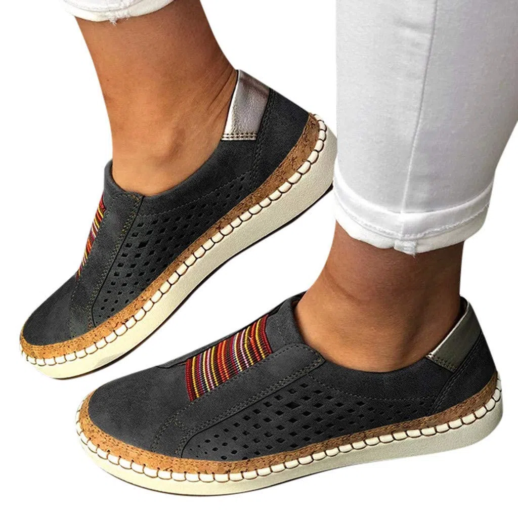 Sneaker Damen Schwarz Elegant Laufschuhe rutschfeste Slip On Leder Schuhe Fußballschuhe Leichtgewichts Atmungsaktiv Frauen Joggingschuhe Plateau Casual Große Größe Für Sporthalle Outdoor Jogging