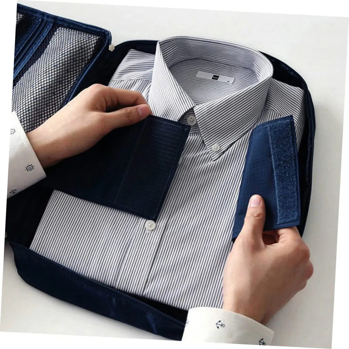 Aufbewahrungstasche und Waschbar Marineblaue aus Polyester Reise und Großem Raum für Hemden mit Einzigartiger Krawattenaufbewahrung Tragbar für Geschäftsreisen
