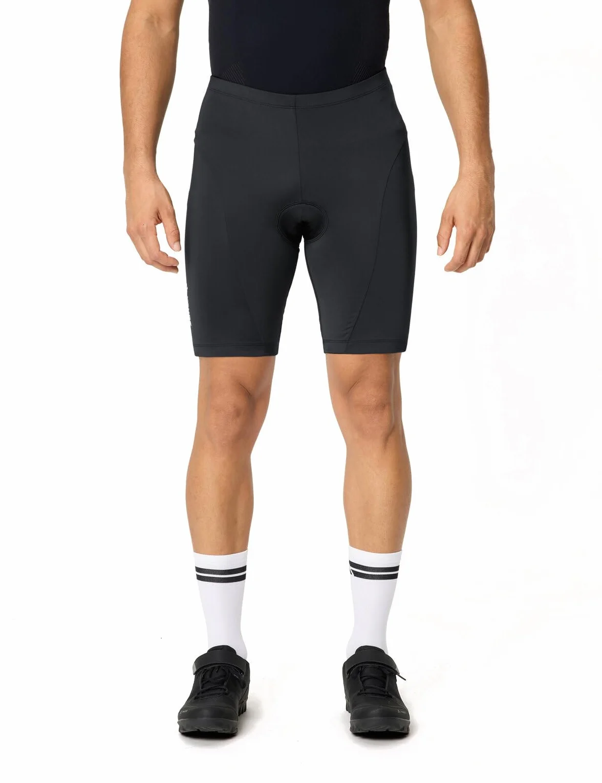 VAUDE Fahrradhose Herren kurz, Men’s Active Pants - gepolsterte Radhose mit hoher Elastizität für maximale Bewegungsfreiheit, schnelltrocknend & atmungsaktiv, Passform: Slim fit