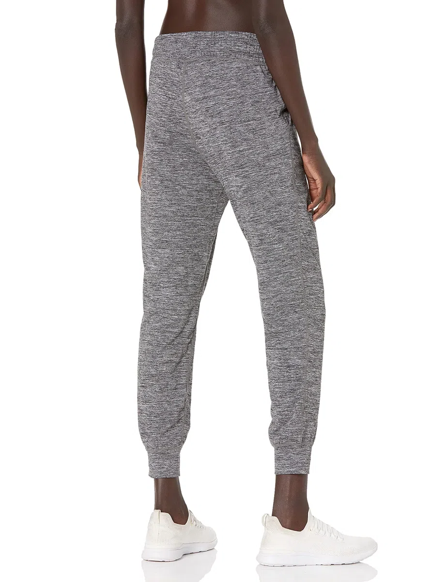 Amazon Essentials Damen Jogginghose aus gebürstetem Tech-Stretch - Auslauffarben