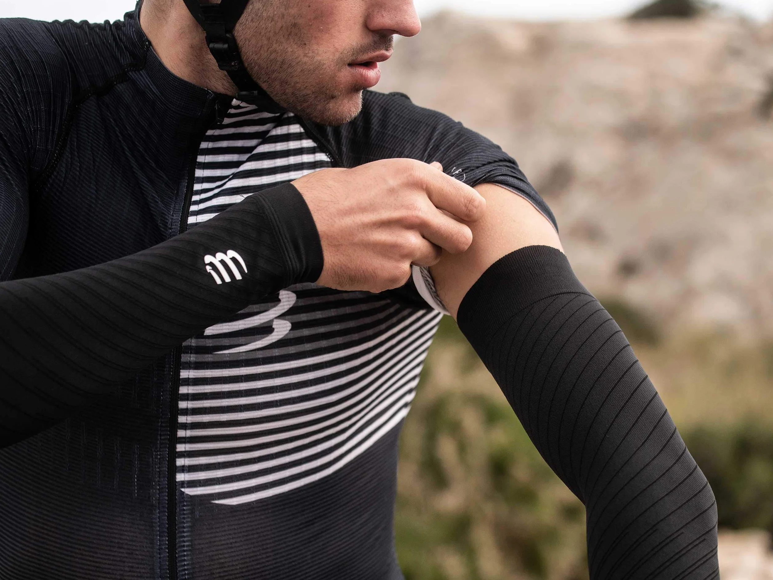 Compressport - Kompressionsärmel - ArmForce Ultralight - Muskulärschutz, Leistung und Erholung für Sportarten - Laufen, Radfahren, Trail und Triathlon