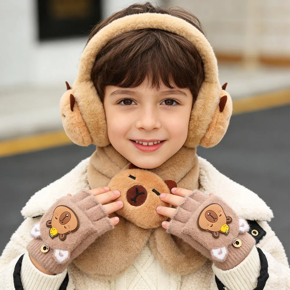 Capybara Winter Accessoires Kinder, 3PCS Ohrenschützer Fäustlinge und Schal Set Ohrenwärmer Earmuffs Plüsch Winterschal Kinderhandschuhe Winter Set Outdoor-Aktivitäten für Junge Mädchen Braun