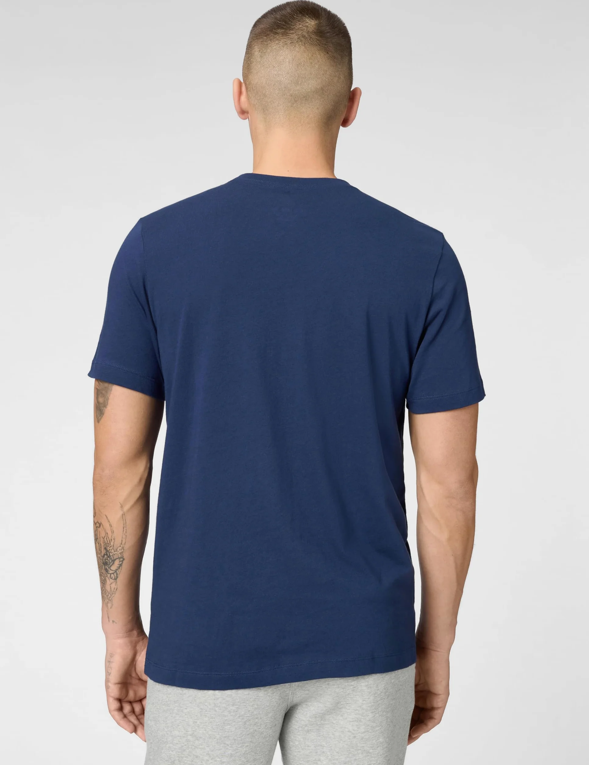 Nike Herren Sportswear Club T-Shirt (1er Pack)