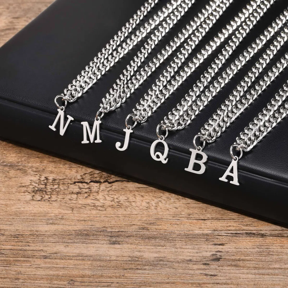 Halzketten Männer Silber, Edelstahl Halskette Herren Halskette Mit Alphabet-Anhänger Halsketten Mit Anhänger Herren Schmuck Geschenke