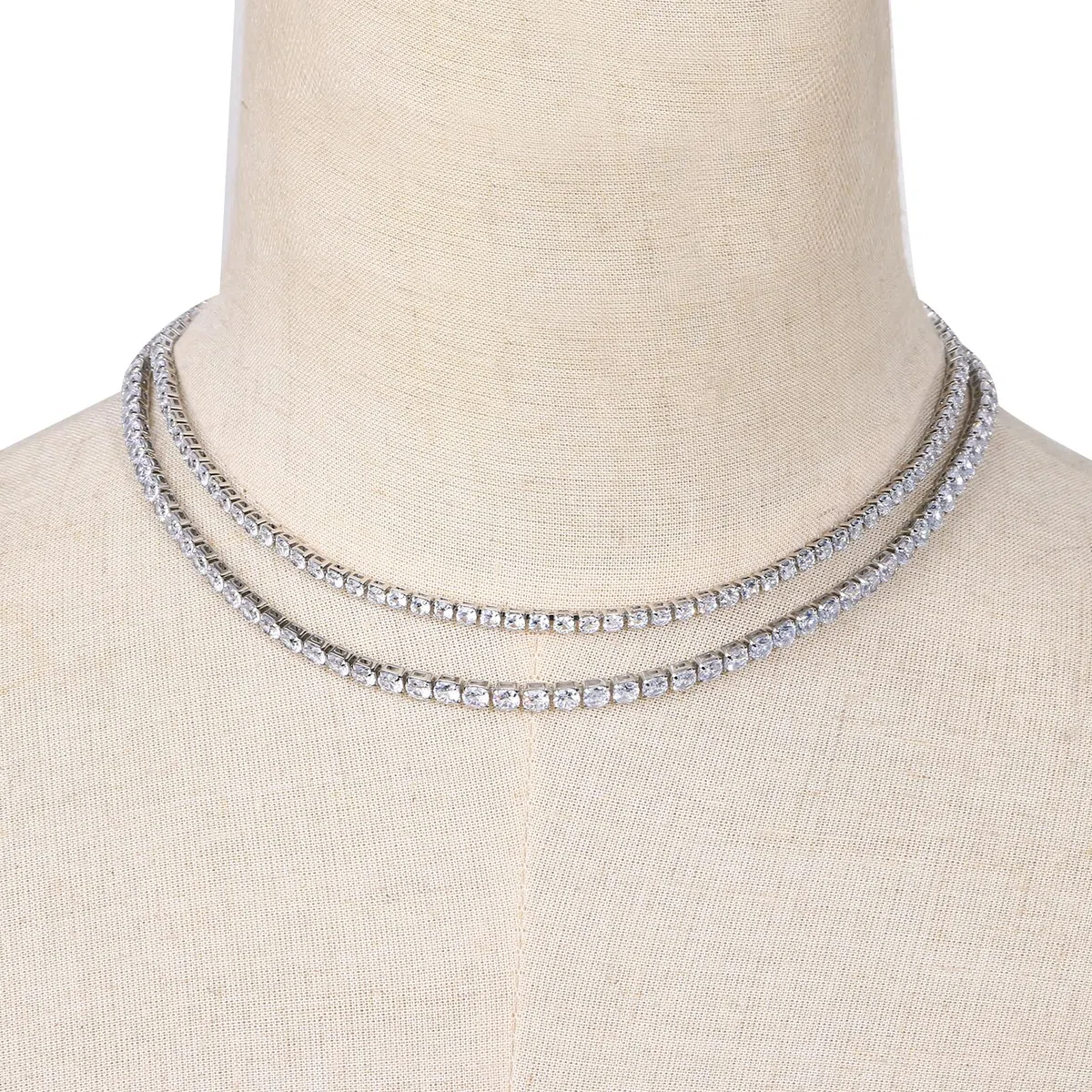 JewelryWe Tennis Halskette Damen Choker Edelstahl Zirkonia Glitzer Halsband verstellbare dünne Tennis Choker Kette Silber Geschenk für Frau Mädchen