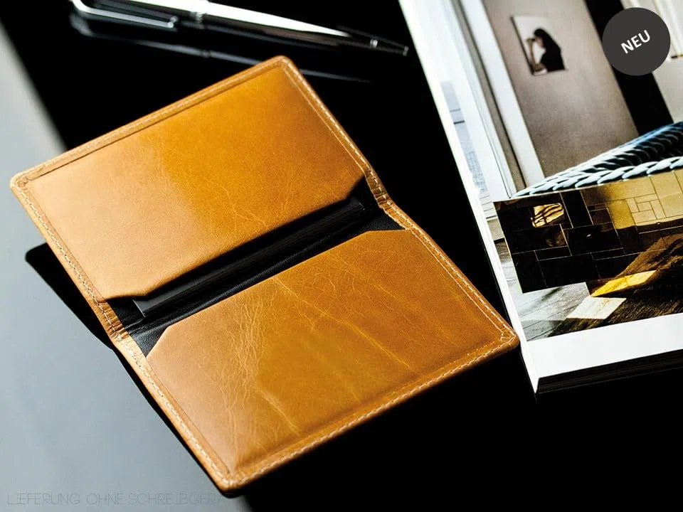 DELMON VARONE - Personalisierbares Visitenkartenetui aus Premium Vintage Anilin Leder braun, Elegante Echtleder Visitenkarten Etuis mit 2 flachen Steckfächern, Slim Kartenetui für Damen & Herren