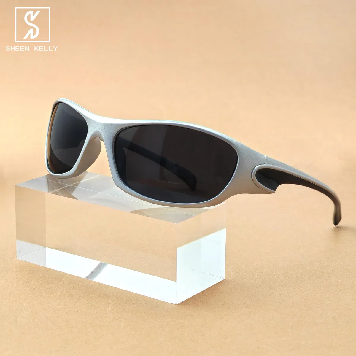 SHEEN KELLY Ultraleichtes Wrap around Sonnenbrille Futuristisches Design sportlicher Stil UV-Schutz Kleine Rahmen Mode Sonnenbrille