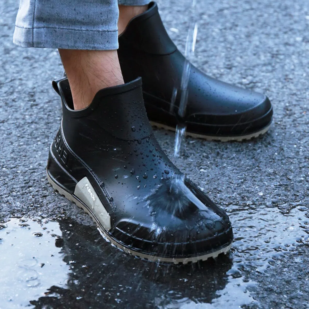 Gummistiefel Damen Halbhoch Wasserdicht, Regenstiefel Damen Kurz Stiefeletten Rutschfest Regenschuhe Atmungsaktive Leichte Arbeitsschuhe Paare Schlupfstiefel Bequem Trekkingstiefel Mode Regenboots