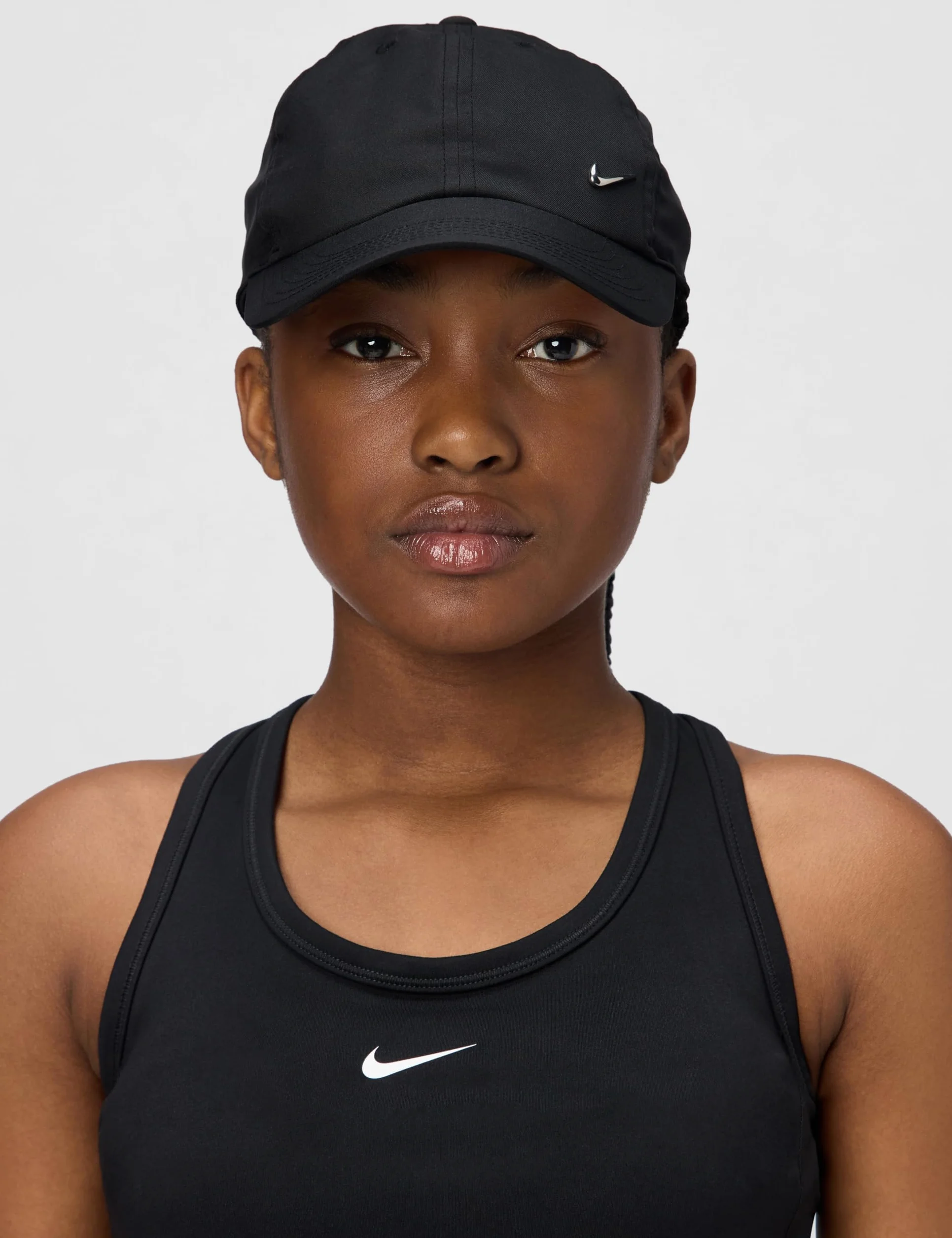 Nike Dri-FIT Club Unstrukturierte Metall-Swoosh-Cap für Kinder, FB5064