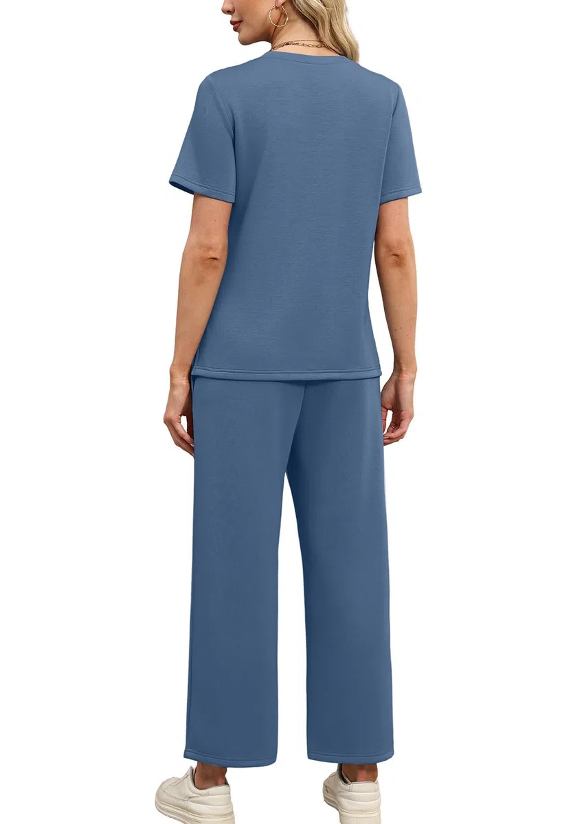 Desol Damen Trainingsanzug Jogginganzug Zweiteiler für Sommer - Kurzarm Oberteil mit Raffung und Weite 7/8 Hose mit Taschen - Loungewear für Reisen & Freizeit & Hausgebrauch