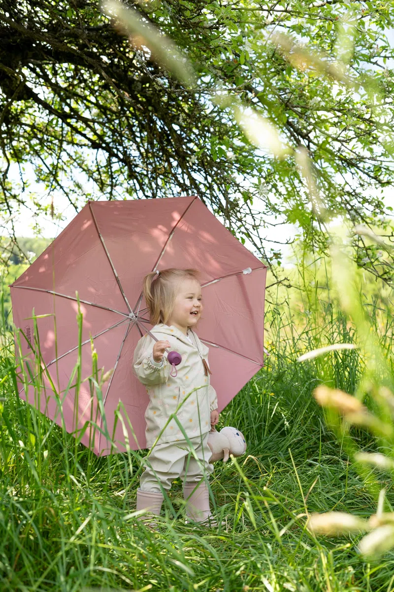 Sterntaler Regenjacke ungefüttert Wolken - Kinder Regenjacke wasserdicht - Mädchen Jacke mit verschweißten Nähten Kapuze und reflektierenden Details - robuste Regenbekleidung