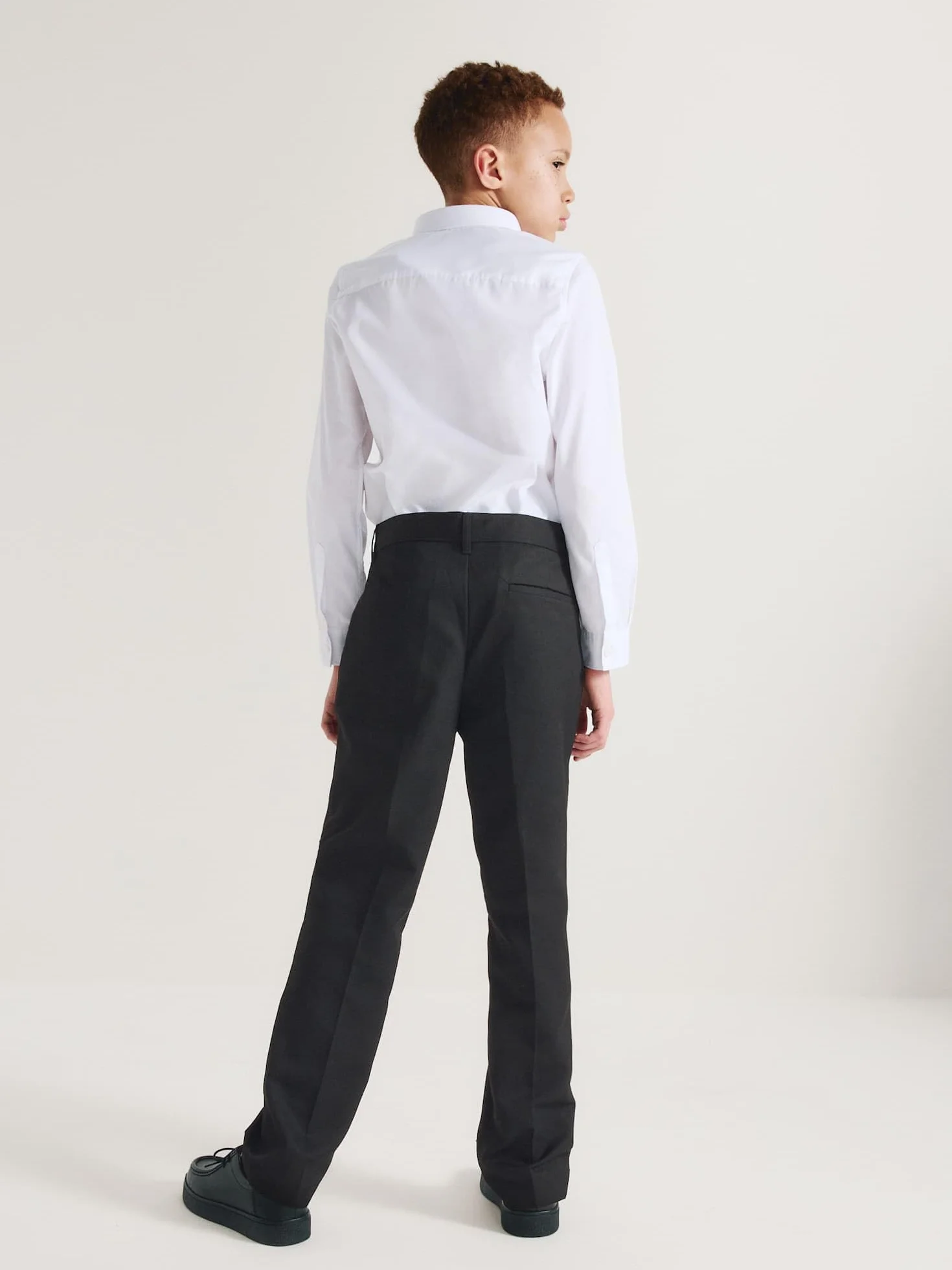 Marks & Spencer Kinder Schulhosen im Doppelpack – für Jungen – 2er-Pack – Regular Fit – Knitterfreie Schuluniform – Flecken- und wetterbeständig mit Verstellbarer Taille – Multipack