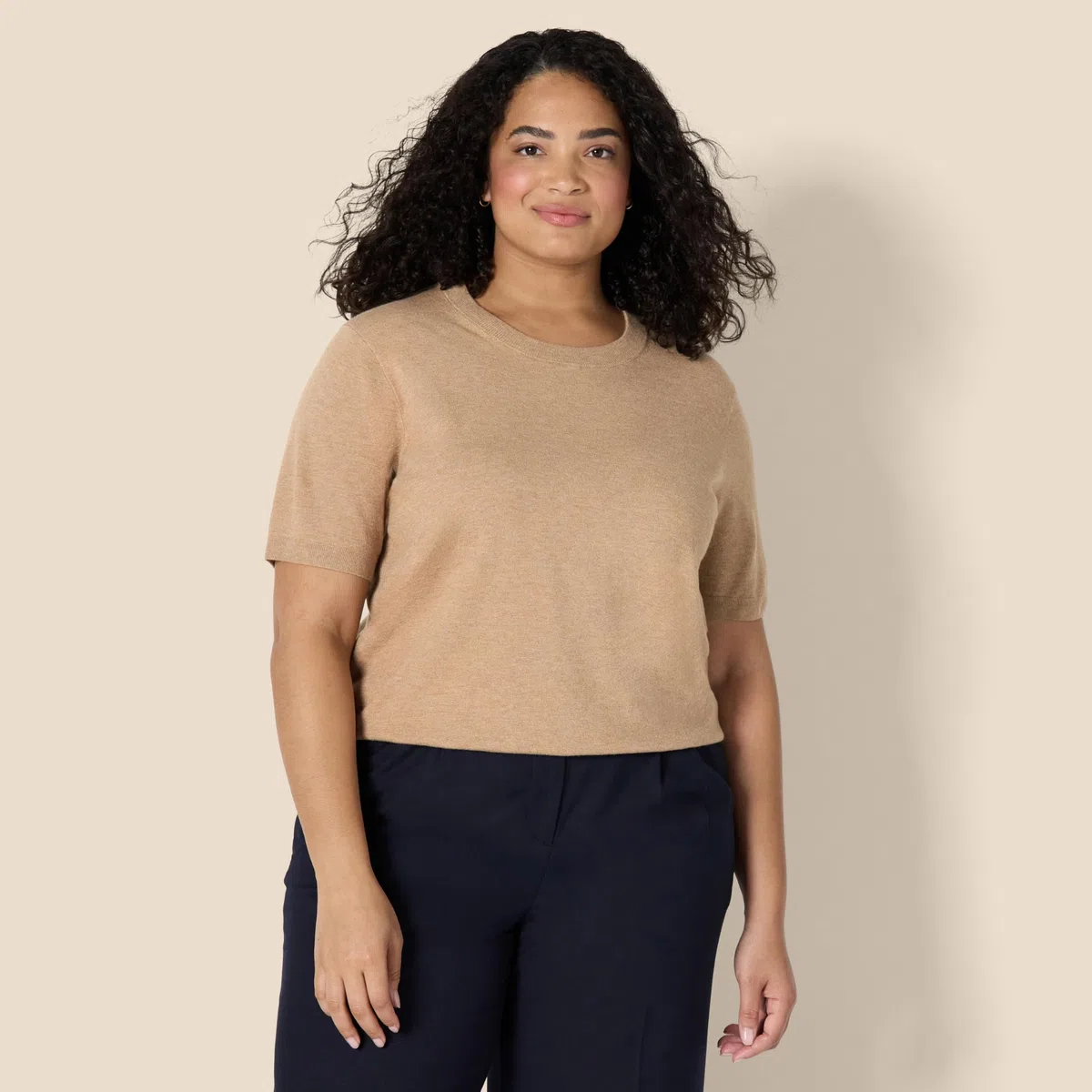 Amazon Essentials Damen Regular-Fit-Kurzarmpullover-Top