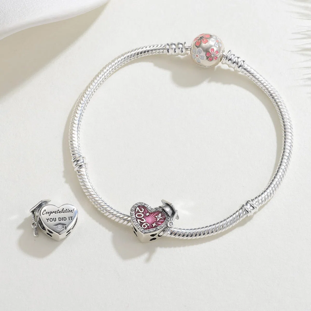 KEQ 2026 Abschluss Herz Charm 925 Sterling Silber Zirkonia Anhänger für Armband Halsketten Schmuck Geschenk Abschluss-Geschenke für Sie 2026