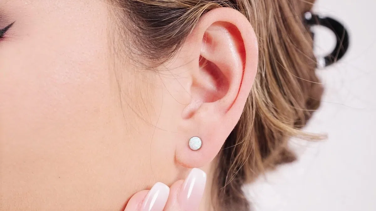 Limerencia Medizinische Titan Ohrringe, G23 Hypoallergen Gesundheitsstecker Ohrstecker mit Schraubverschluss, Nickelfreie Ohrringe für Damen, Mädchen und Kinder