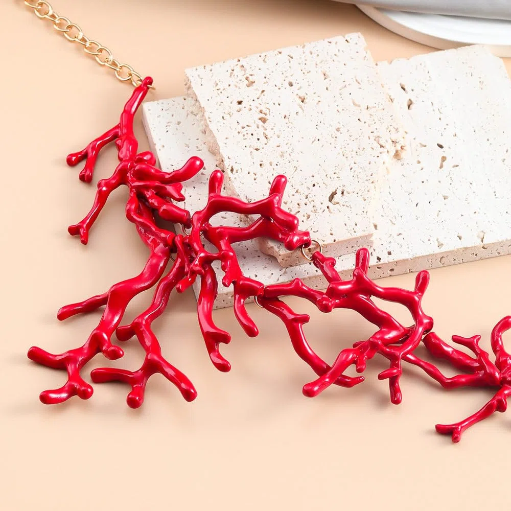 Übertriebene Unregelmäßige Korallenketten Für Damen – Sommerlich Rote Geometrische Baumelnde Halskette, Statement-Halsband, Schlüsselbeinkette, Charm, Böhmischer Schmuck, Modetrend-Accessoires