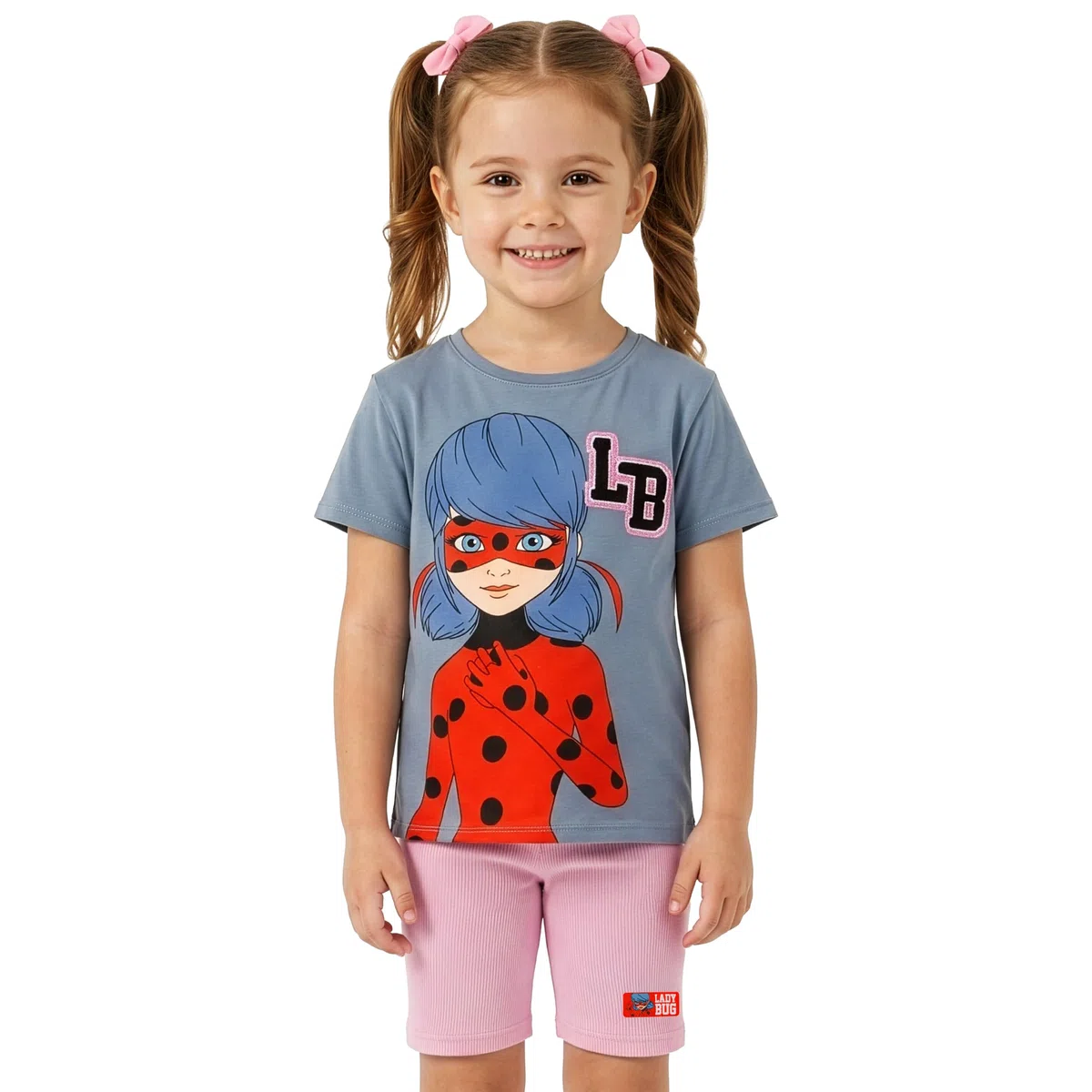 Miraculous Tshirt Mädchen und Shorts Set, sommerliche Outfit für Mädchen mit Ladybug Glitzerdetail