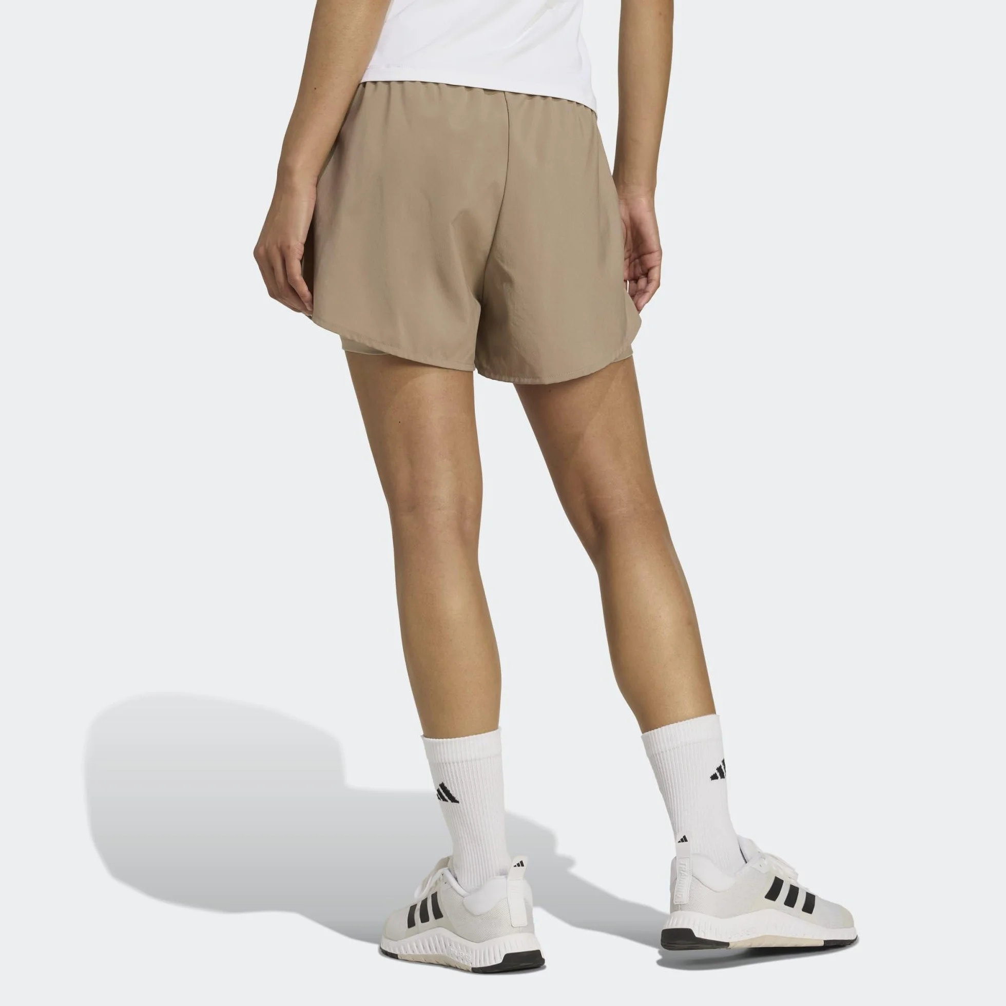 Adidas Damen AEROREADY Made for Training Minimal Two-in-One Shorts