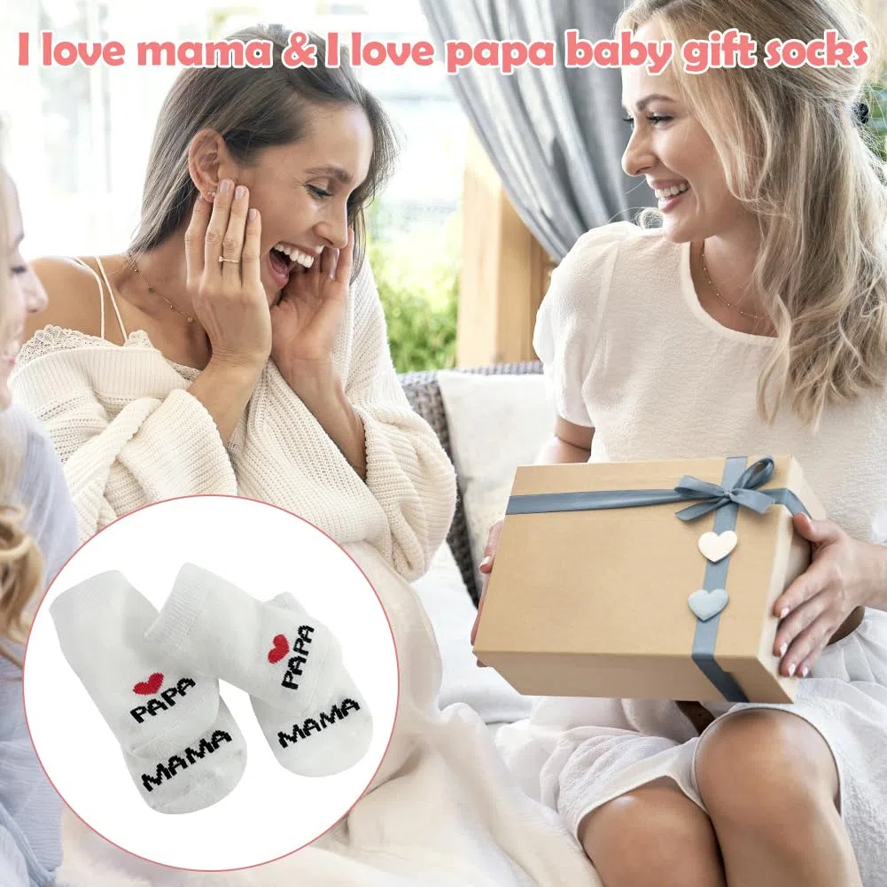 EQLEF Mama&Papa Baumwollsocken für Neugeborene - Dünne Socken 0-6 Monate für Mädchen Jungen - Home Socken Geschenk für Baby Dusche, Weihnachten, Neujahr (2 Paare)