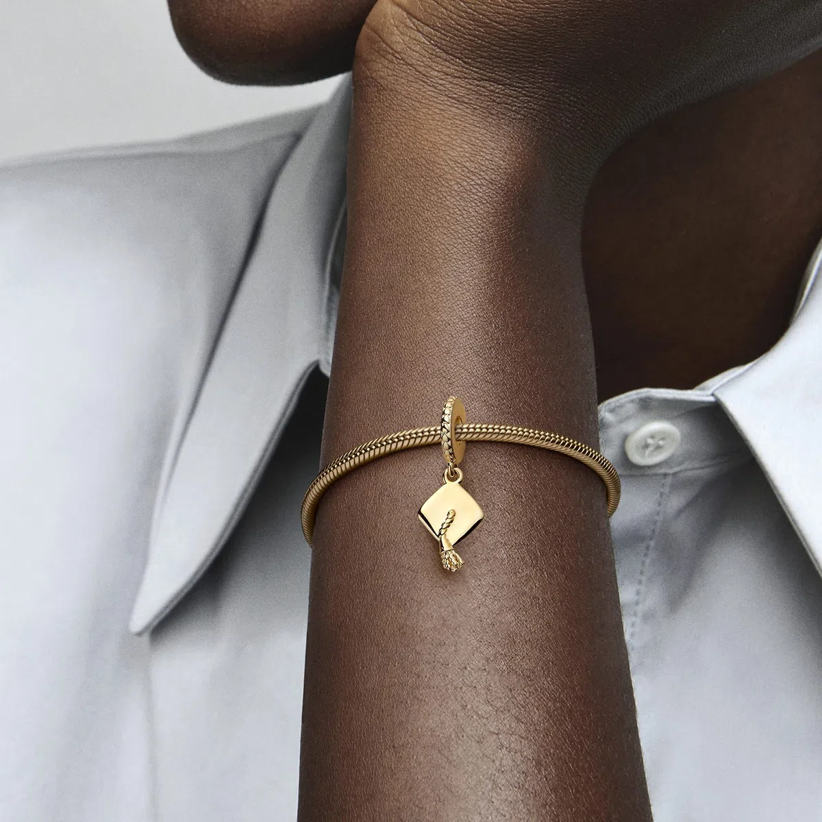 Pandora Moments Anhänger Hufeisen 14-karätiges Gold